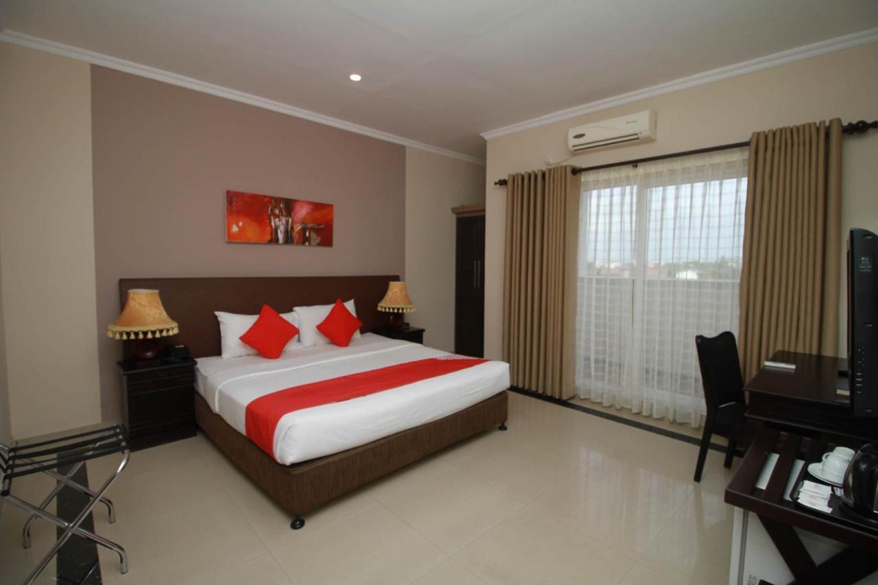 Oyo 317 Choy'S Waterfront Residence เนกอมโบ ภายนอก รูปภาพ
